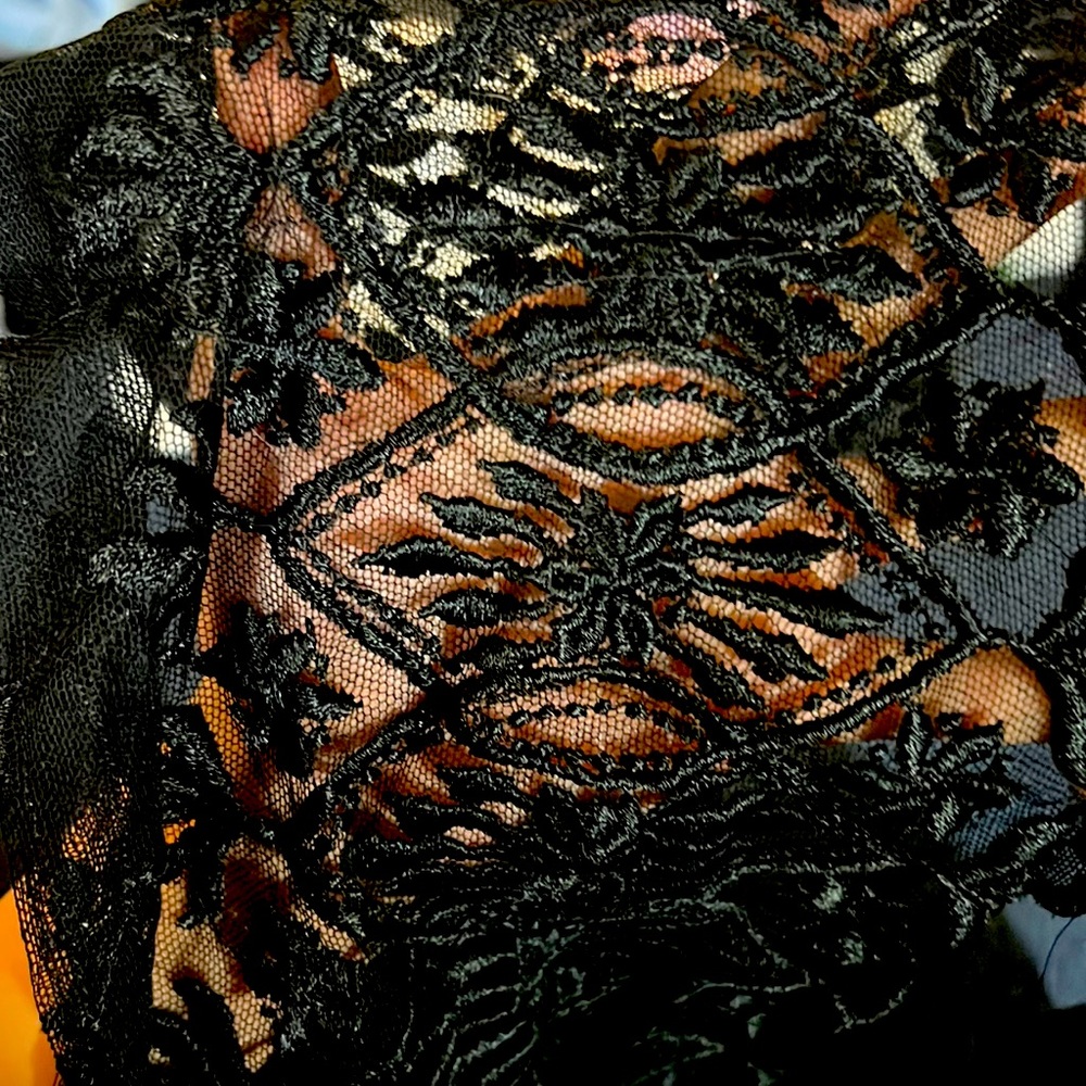 Black lace scarf
